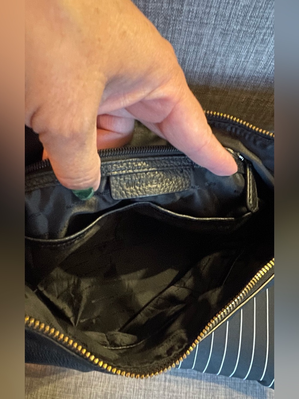 Michael Kors Black Leather Hobo Bag and Wallet - Picture 8 of 14